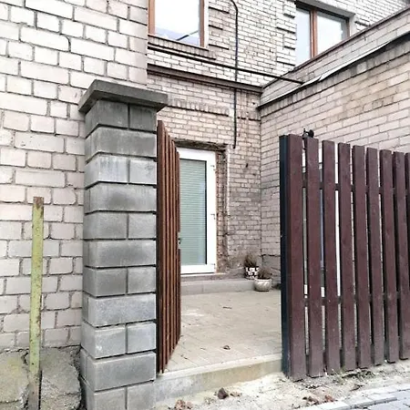 In Garage With Free Parking Apartment Kaunas